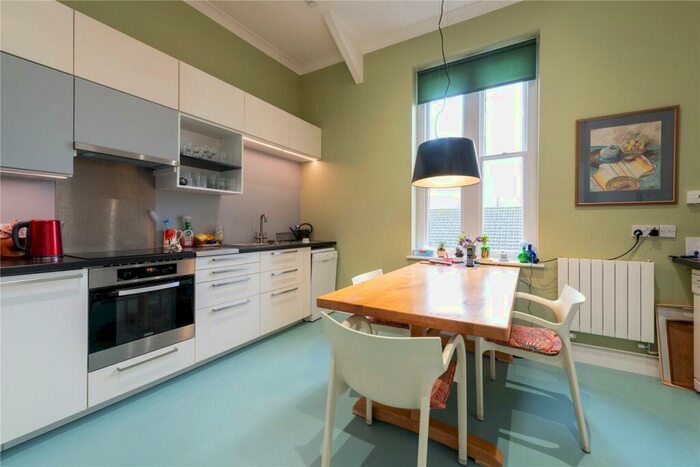 2 Bedroom Apartment For Sale In Hound Street, Sherborne, DT9