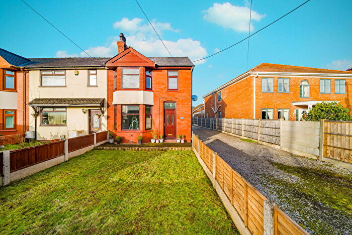 3 Bedroom End Of Terrace House For Sale In Moss Lane, Hesketh Bank, PR4