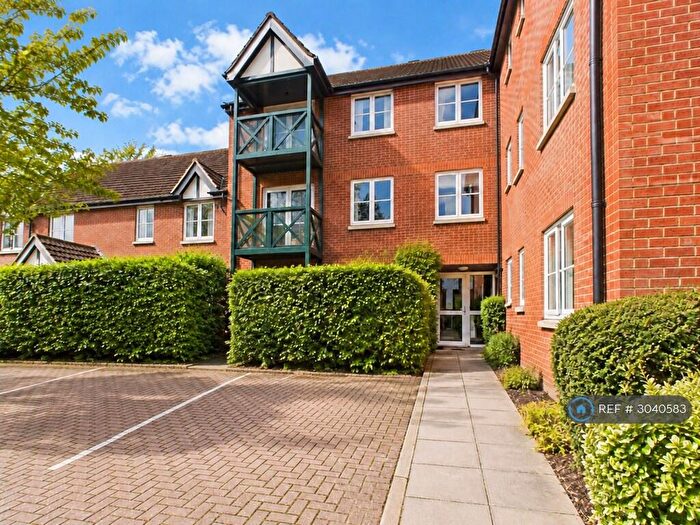 2 Bedroom Flat To Rent In Rose Kiln Lane, Reading, RG1