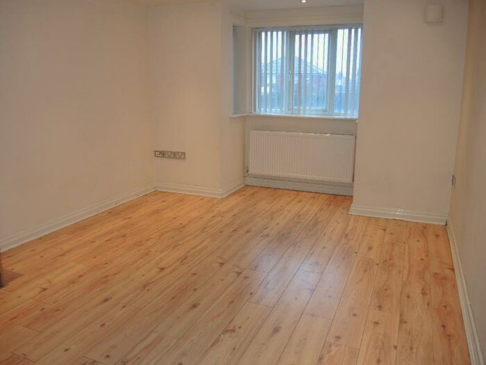 2 Bedroom Flat To Rent In Maberley View, Wavertree, Liverpool, L15