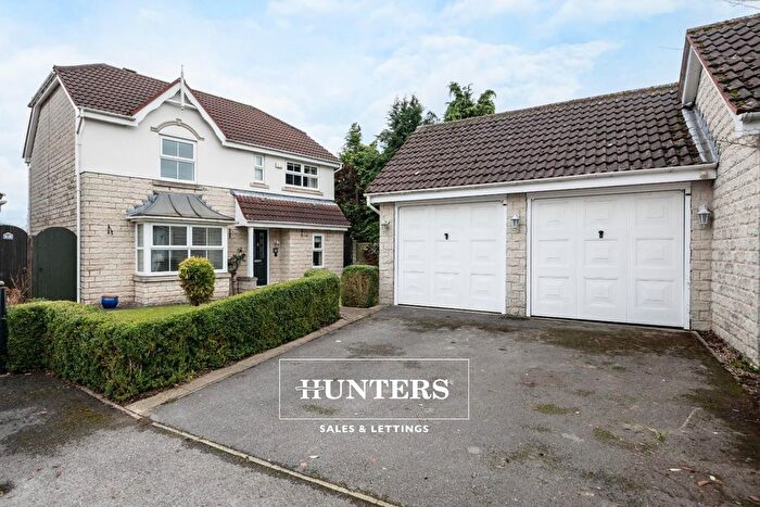 4 Bedroom Detached House For Sale In Manor Court, Fairburn, Knottingley, WF11