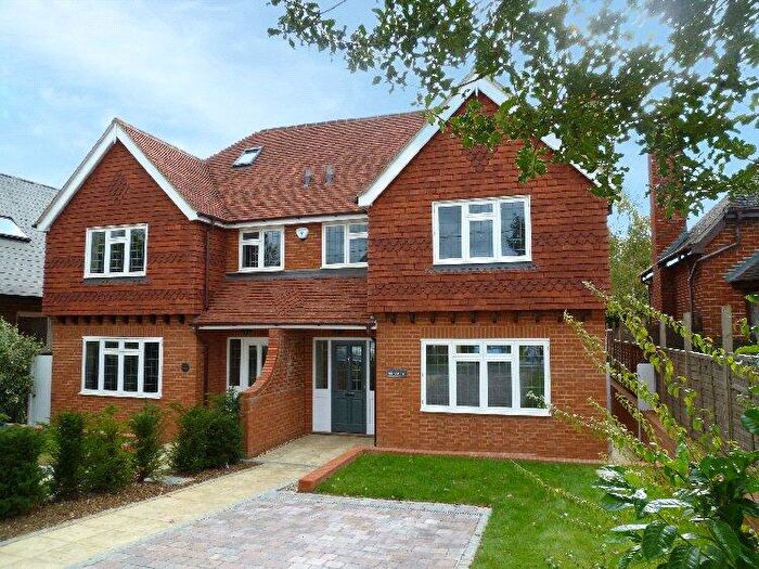 4 Bedroom Semi-Detached House To Rent In High Road, Cookham, Maidenhead, Berkshire, SL6