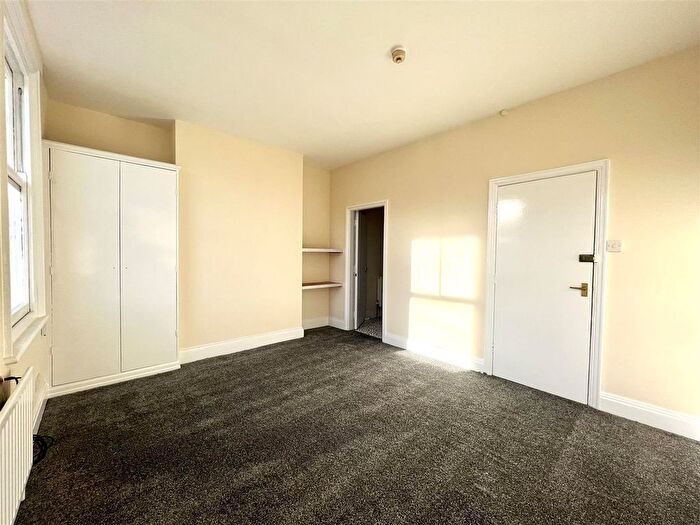 1 Bedroom Studio To Rent In Cameron Grove, York, North Yorkshire, YO23