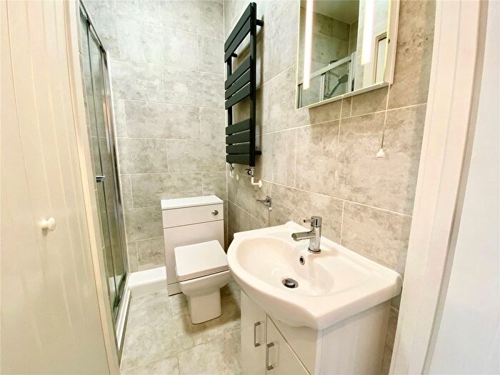 1 Bedroom Flat To Rent In Leach Road, Chard, Somerset, TA20