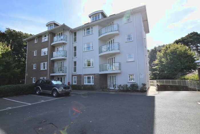 2 Bedroom Flat To Rent In Christchurch Road, Bournemouth, BH1