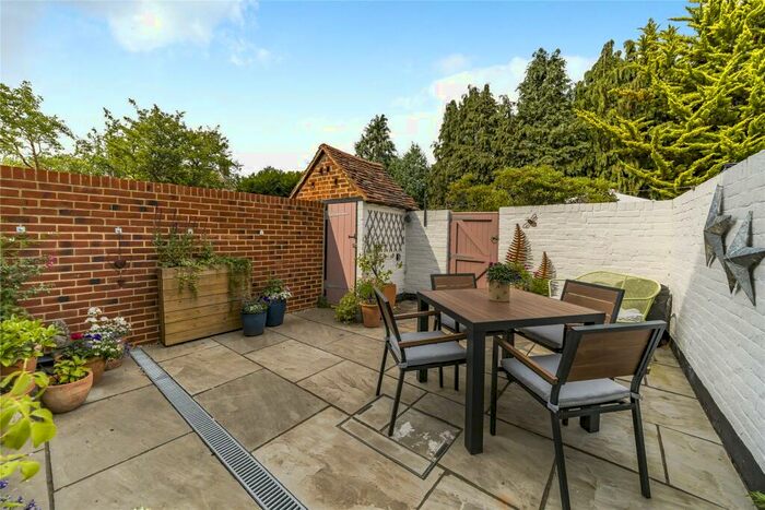 3 Bedroom Terraced House For Sale In Ripley, Surrey, GU23
