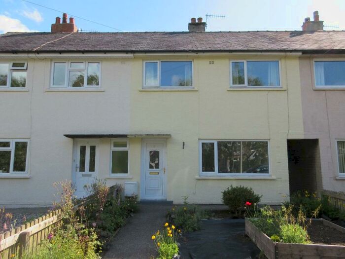 2 Bedroom Terraced House To Rent In Beckside, Caton, Lancaster, LA2
