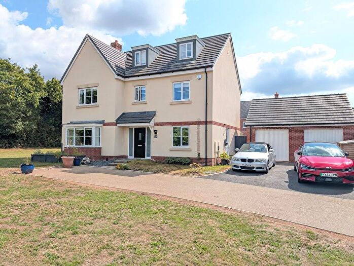 5 Bedroom Detached House For Sale In Peacock Road, Thornbury, Bristol, BS35