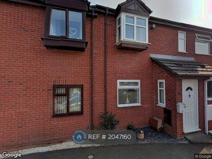2 Bedroom Maisonette To Rent In Overdene Road, Winsford, CW7