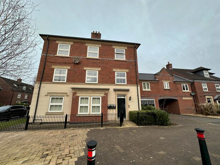 2 Bedroom Flat To Rent In Partington Square, Runcorn, WA7