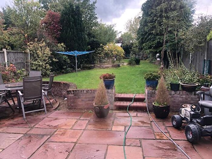 5 Bedroom House To Rent In Waldegrave Gardens, RM14