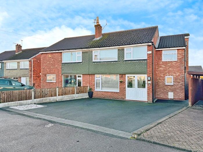 4 Bedroom Semi-Detached House For Sale In Lyndhurst Avenue, Hazel Grove, SK7