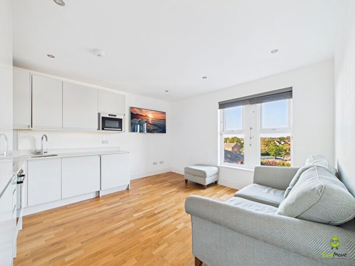 3 Bedroom Flat For Sale In Crook Log House, Crook Log, Bexleyheath, Kent, DA6