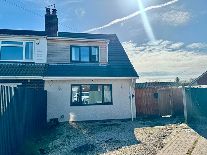 3 Bedroom Semi Detached House For Sale In Blackbrook Close, Loughborough, LE12