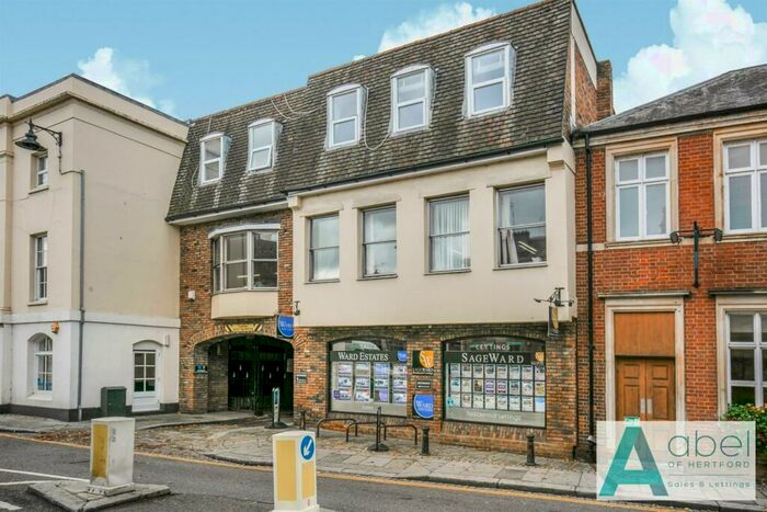 2 Bedroom Apartment To Rent In Castle View, Parliament Square, Hertford, SG14