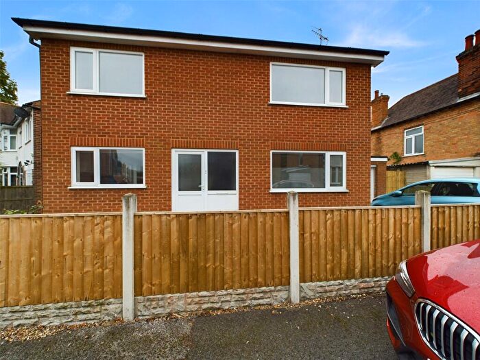 4 Bedroom Detached House To Rent In Glade Avenue, Nottingham, Nottinghamshire, NG8