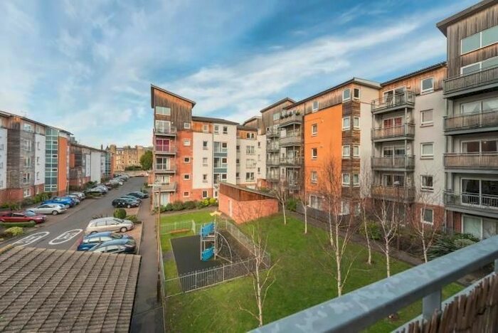 2 Bedroom Flat To Rent In Albion Gardens, Edinburgh, EH7