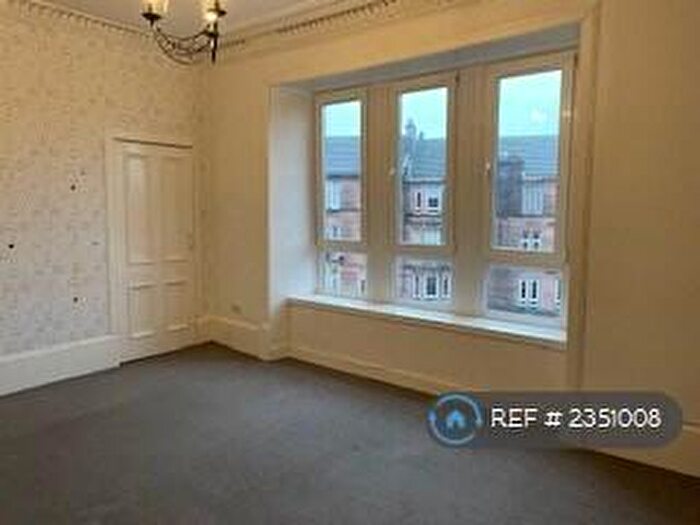 2 Bedroom Flat To Rent In Cathcart Road, Glasgow, G42