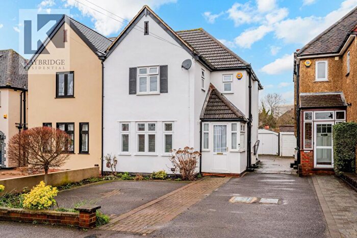 4 Bedroom Semi Detached House For Sale In Rosedale Road, Epsom, KT17