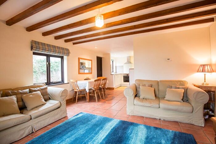 2 Bedroom Cottage To Rent In Milton Road, Oxfordshire, OX14