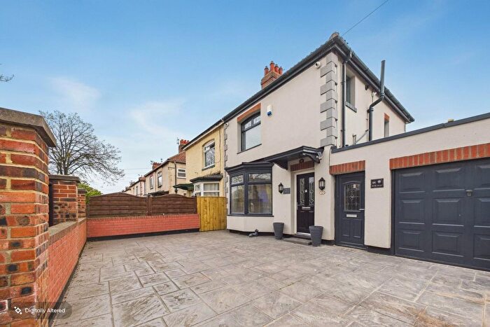 3 Bedroom Semi-Detached House For Sale In Lime Road, Redcar, TS10