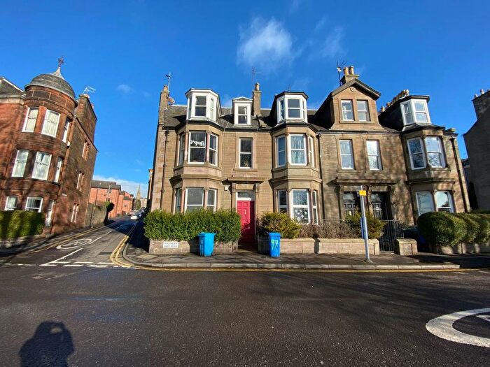 6 Bedroom Property To Rent In Magdalen Yard Road, Dundee, DD2