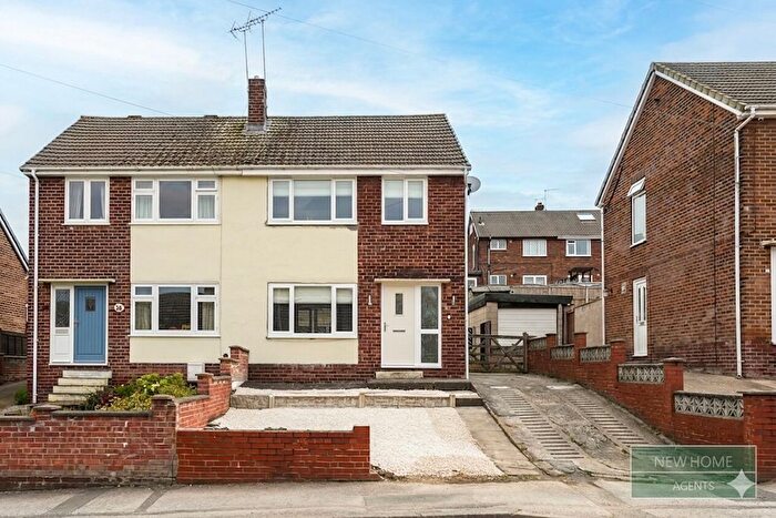 3 Bedroom Semi-Detached House For Sale In Northfield Drive, Pontefract, WF8