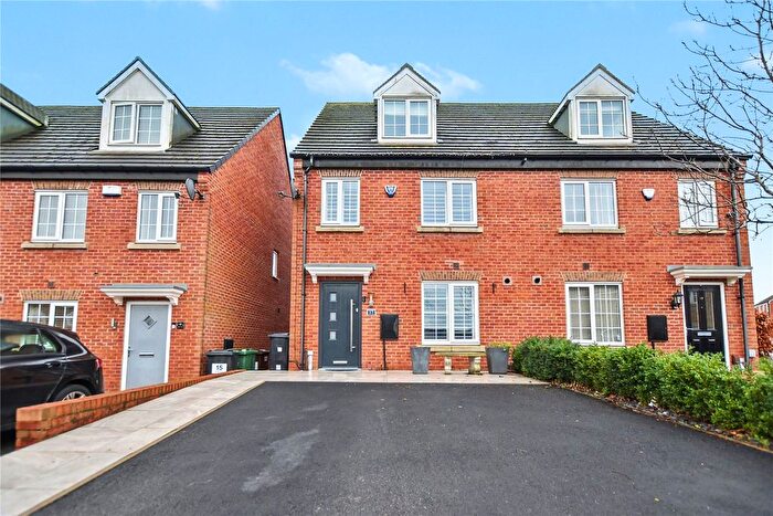 4 Bedroom Semi Detached House For Sale In Alder Road, Whinmoor, Leeds, West Yorkshire, LS14