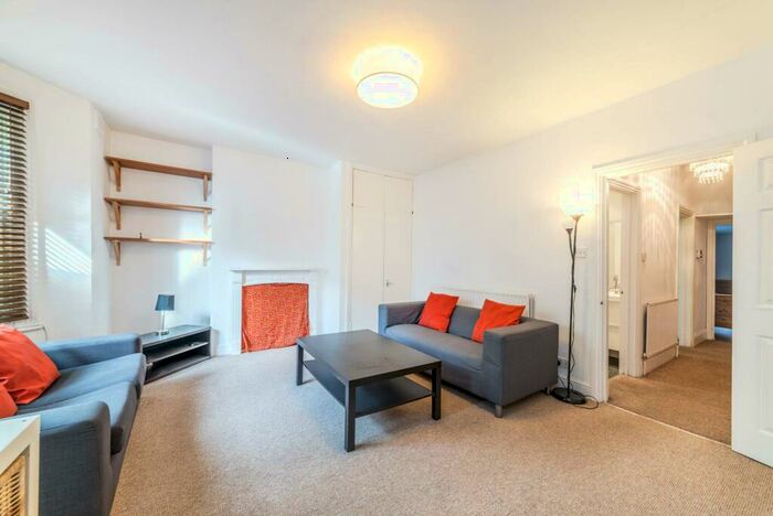 1 Bedroom Flat To Rent In Huddleston Road, Tufnell Park, London, N7