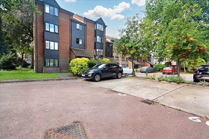 Studio To Rent In St Christopher Garden, Thornton Heath, CR7