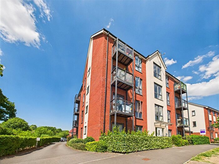 2 Bedroom Flat To Rent In Jenner Boulevard, Emersons Green, Bristol, BS16