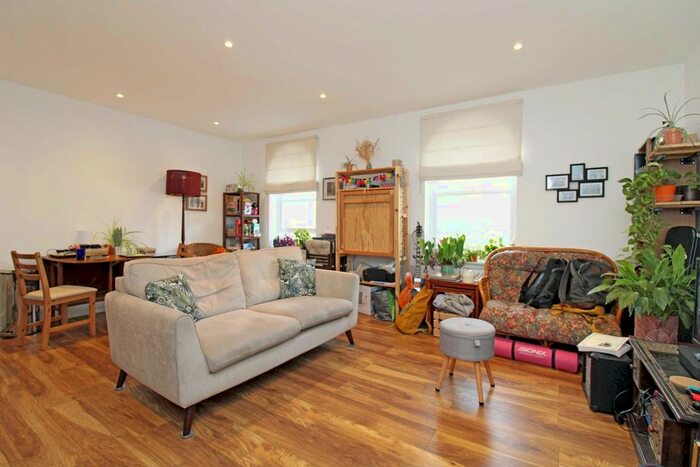 1 Bedroom Flat To Rent In High Street, London, W3