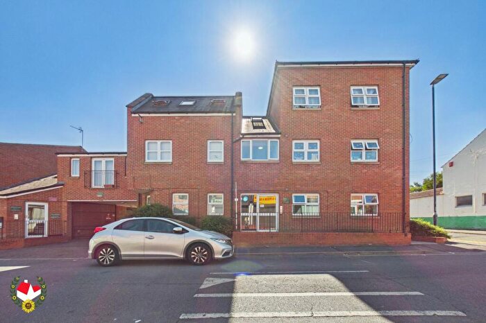 2 Bedroom Flat For Sale In High Street, Gloucester, GL1