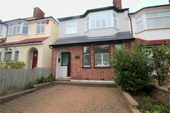 4 Bedroom Terraced House To Rent In Thornlaw Road, London, SE27