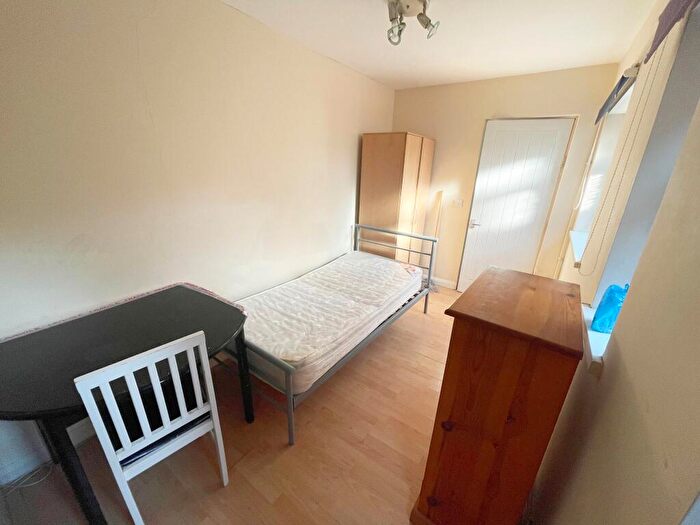 Studio To Rent In Tudor Road, Leicester, LE3