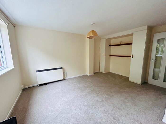 Apartment To Rent In Pebble Drive, Didcot, OX11