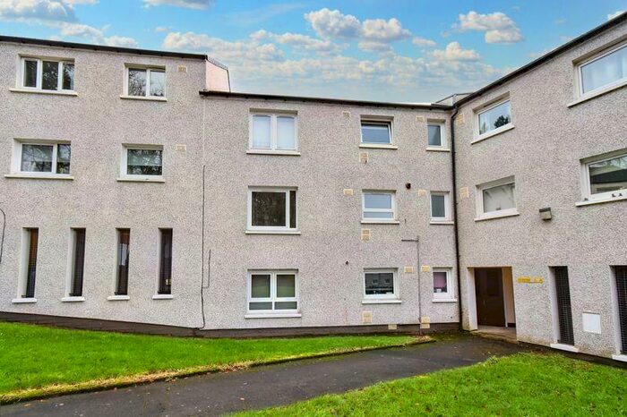 3 Bedroom Flat To Rent In Tarbolton Road, Cumbernauld, G67