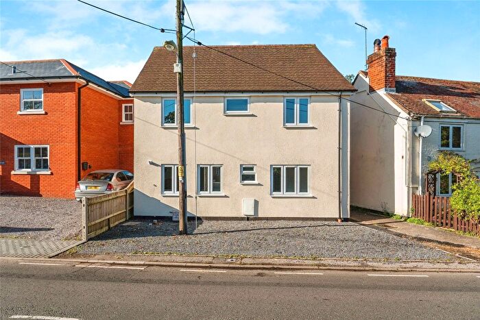 4 Bedroom Detached House For Sale In Aaron Court, Marchwood, Southampton, Hampshire, SO40