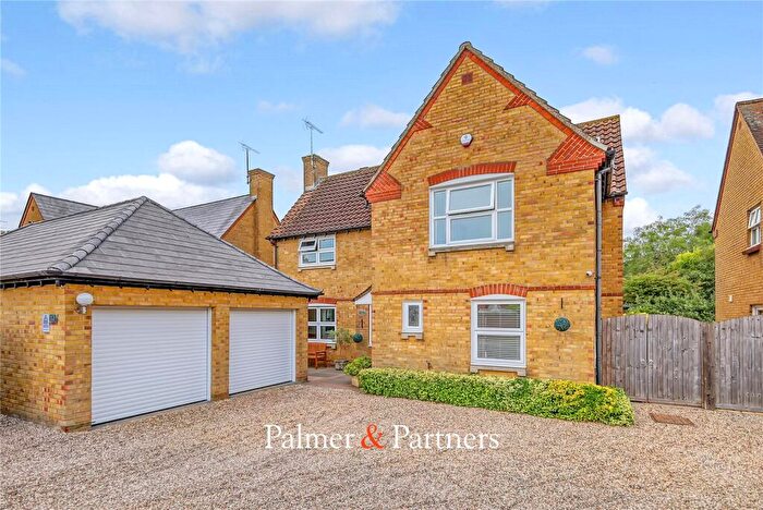 4 Bedroom Detached House For Sale In Chamberlains Ride, South Woodham Ferrers, Chelmsford, Essex, CM3