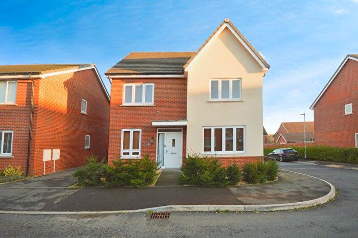 4 Bedroom Detached House To Rent In Mccudden Drive, Salisbury, SP4