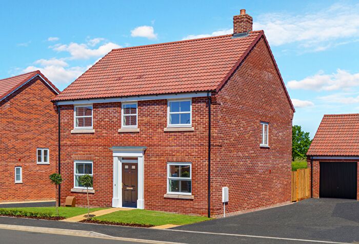 4 Bedroom Detached House For Sale In Tillett Way, Norwich, NR13