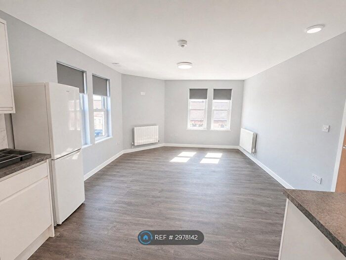1 Bedroom Flat To Rent In Gloucester Road, Bristol, BS7