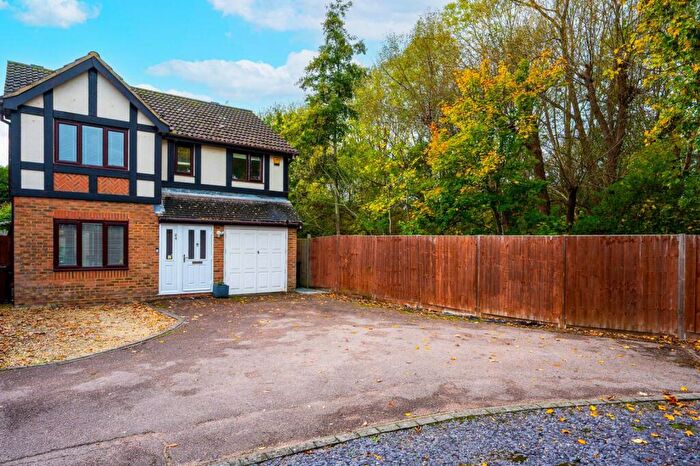 4 Bedroom House To Rent In Guildford, Surrey, , Burpham, Guildford, GU4