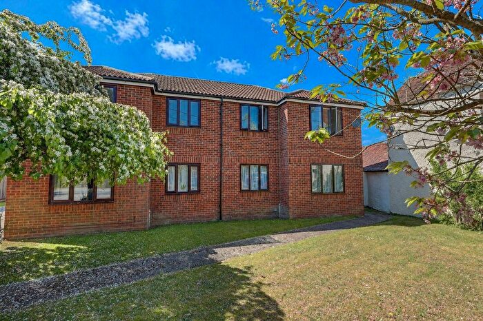 1 Bedroom Flat For Sale In Summerleys Road, Princes Risborough, Buckinghamshire, HP27
