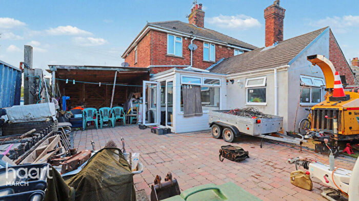 3 Bedroom Semi Detached House For Sale In Badgeney Road, March, PE15
