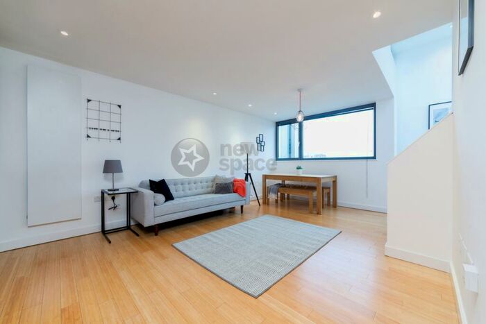 2 Bedroom Apartment To Rent In Soda Studios, Kingsland Road, Haggerston, E8