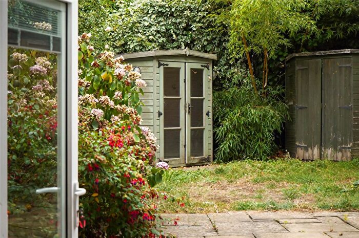 3 Bedroom Flat To Rent In Goldhurst Terrace, South Hampstead, NW6