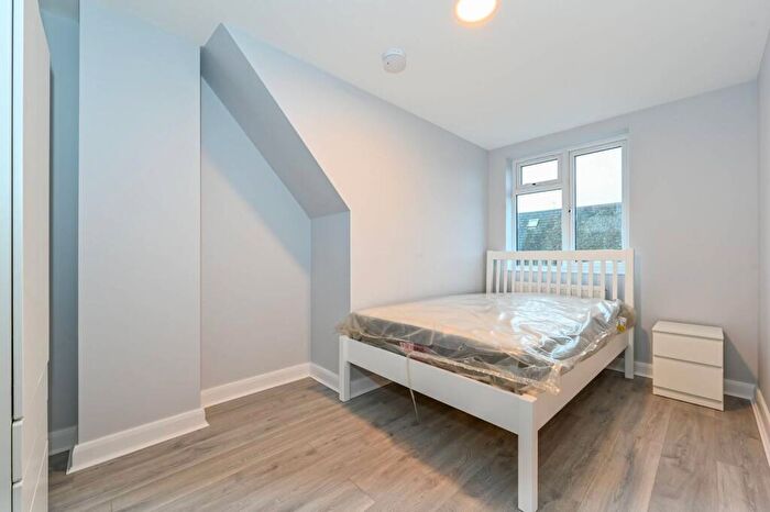 6 Bedroom House To Rent In Bride Street, Barnsbury, London, N7