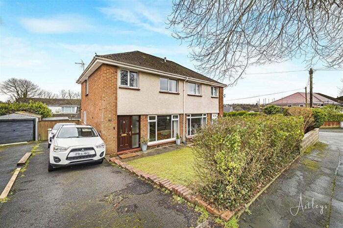 3 Bedroom Semi-Detached House For Sale In Broadmead, Killay, Swansea, SA2