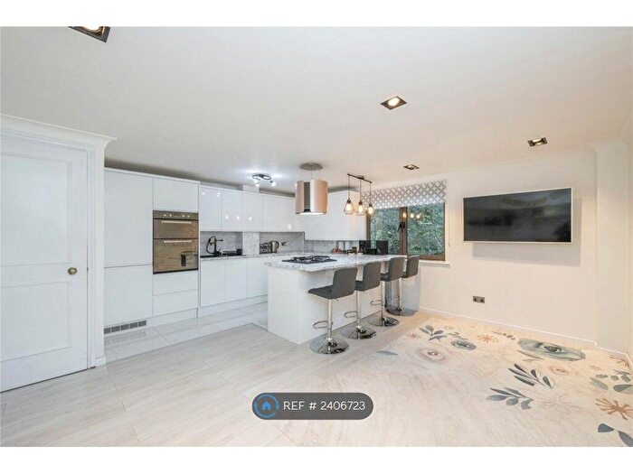 1 Bedroom Flat To Rent In Cumberland Mills Square, London, E14